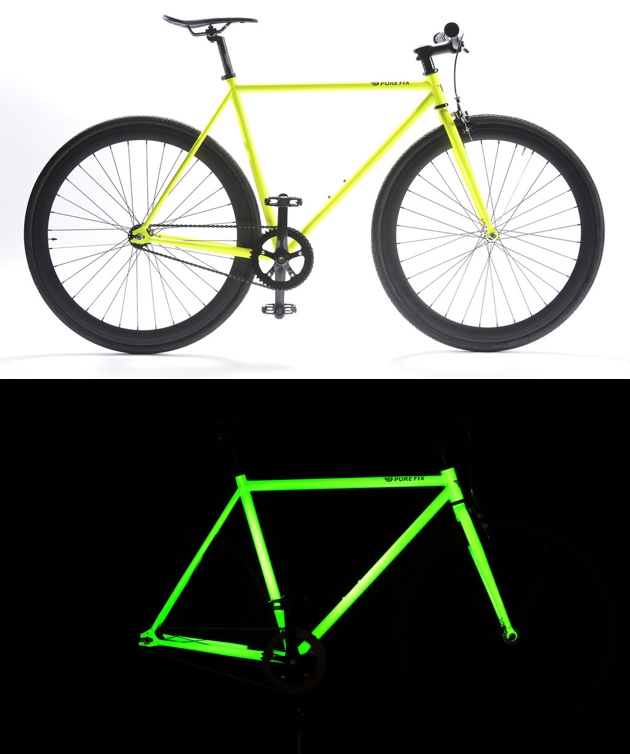 елосипед в темноте