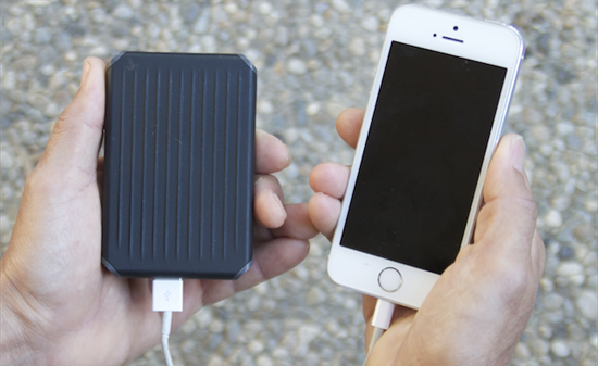 зарядка для телефона, которая работает от энергии солнца