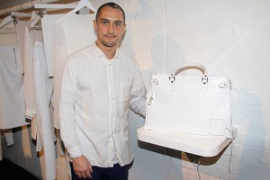 Сумка с функцией заряда для смартфона Сумка с функцией заряда для смартфона