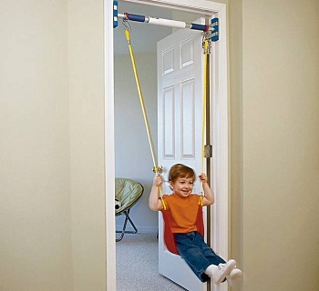 качеля для ребенка