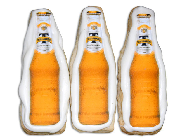 Пирожные в виде пива