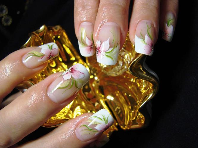 Вредно ли наращивание ногтей?