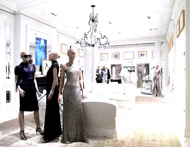 Как открыть магазин женской одежды в интернете?