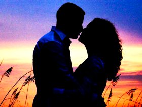 Как организовать продажу объятий?