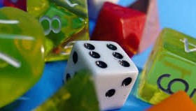 Настольные игры - хороший способ отдохнуть в компании друзей