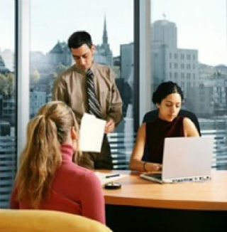 Месторасположением офиса лучше выбрать близкое соседство с бизнес-центрами