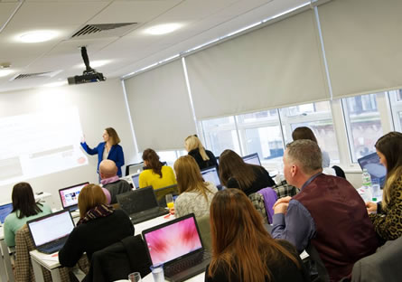 Чтобы открыть свою компаниюнужно определиться с перечнем услуг