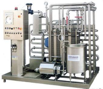 Вне зависимости от технологии сырье сначала подвергается сепарированию, пастеризации и дезодорации