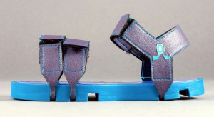 Сандали, которые растут вместе с ножкой ребенка