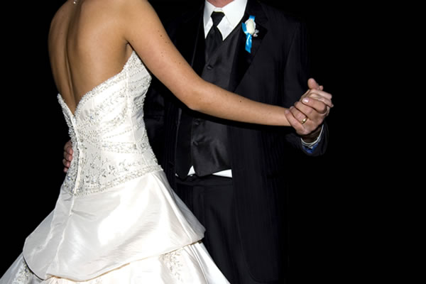 Как открыть свадебный салон?